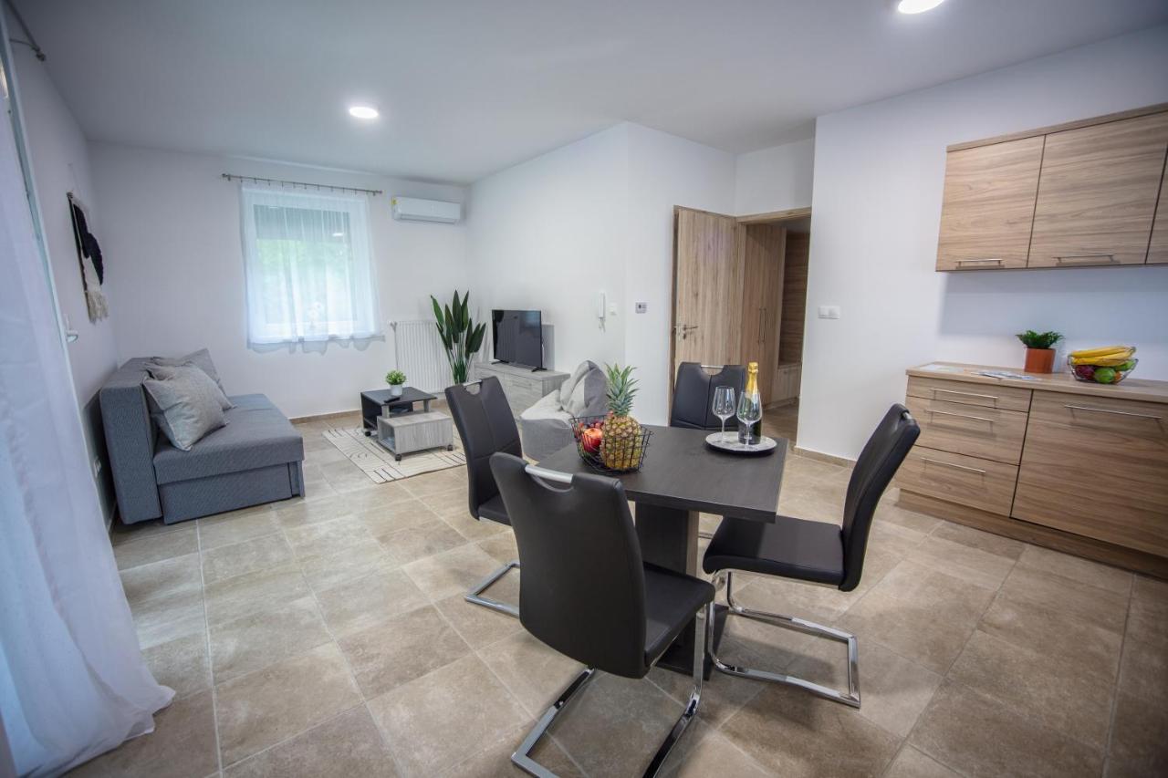 Forest Luxory Ii. Apartman Sárvár 外观 照片